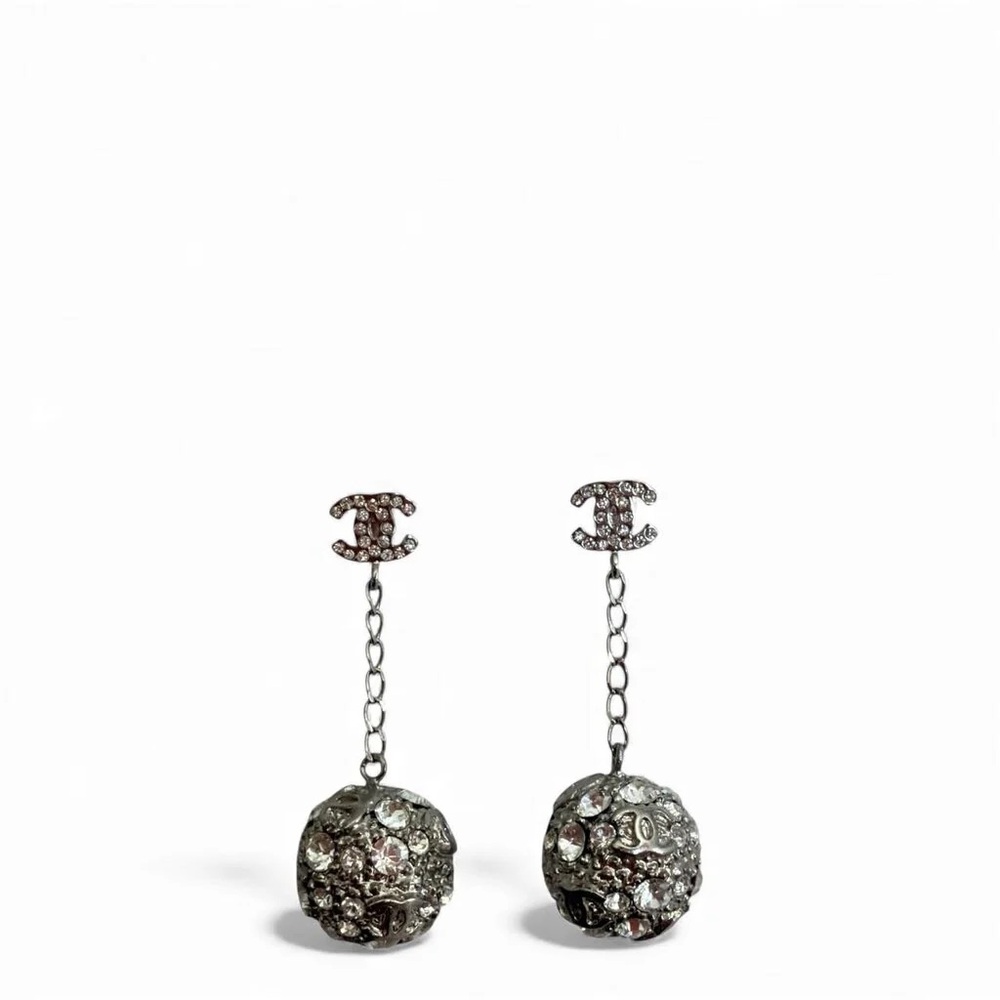 Chanel Strass CC Crystal Ball 2007 Drop Earrings Silver